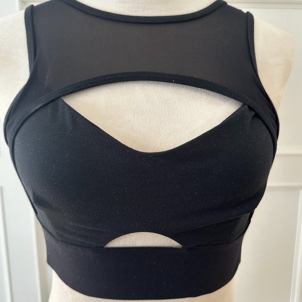 Bombshell Sportswear - Volume Sports Bra - EUC - Black